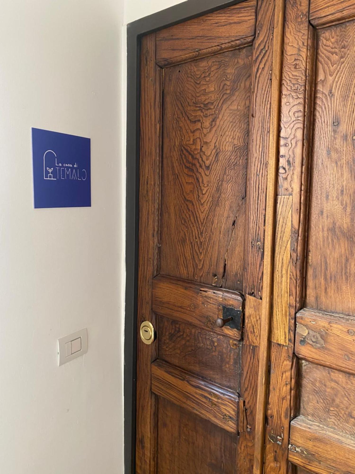 La Casa Di Temalo Bed & Breakfast Salerno Ngoại thất bức ảnh